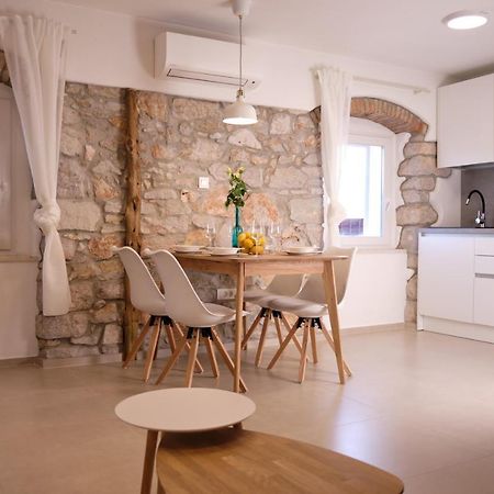 Apartment House Bucul 말리로시니 외부 사진